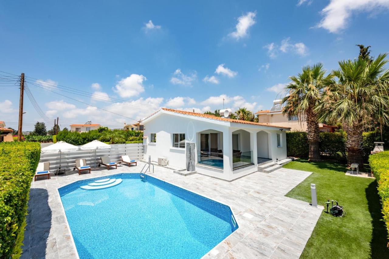 Bungalow Mikaella By Ezoria Villas Coral Bay Buitenkant foto