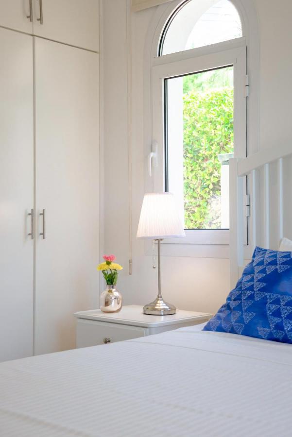 Bungalow Mikaella By Ezoria Villas Coral Bay Buitenkant foto