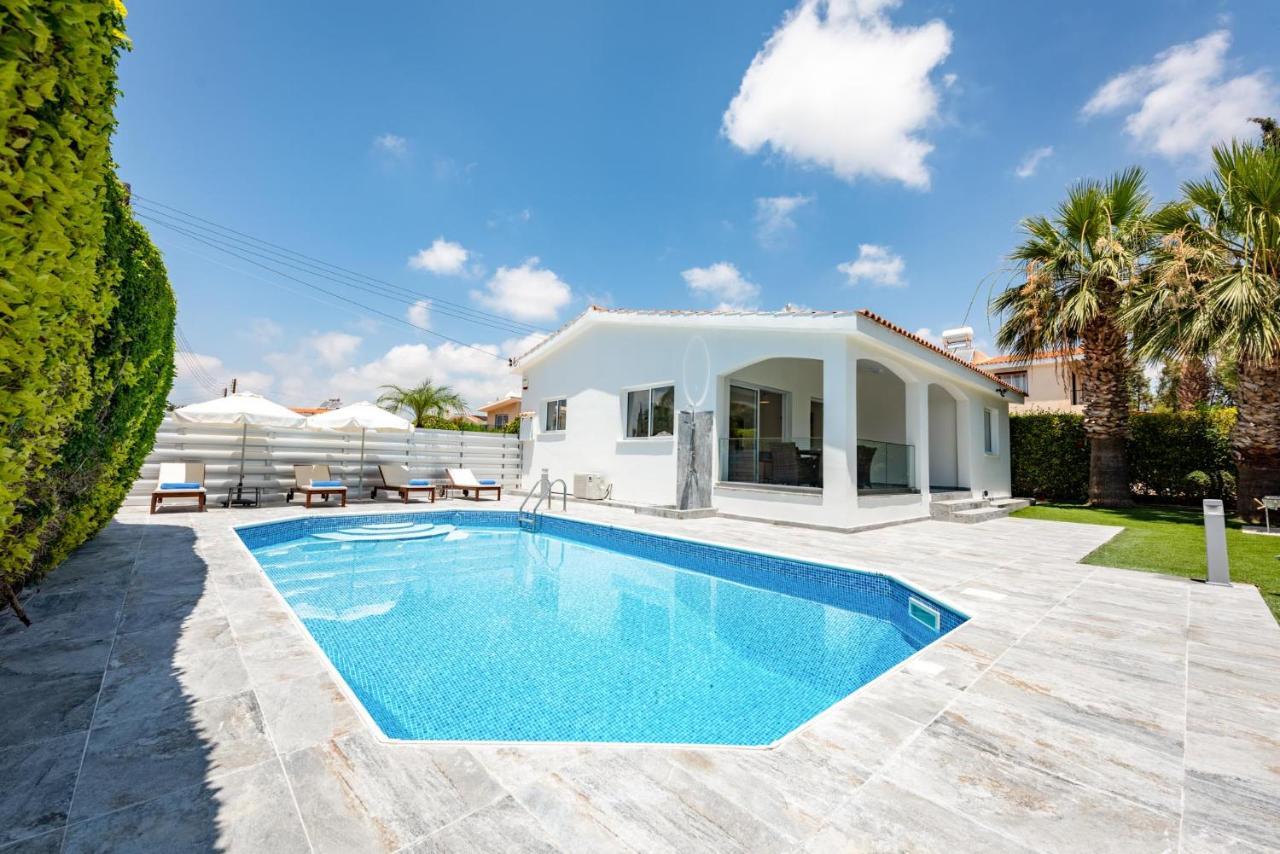 Bungalow Mikaella By Ezoria Villas Coral Bay Buitenkant foto