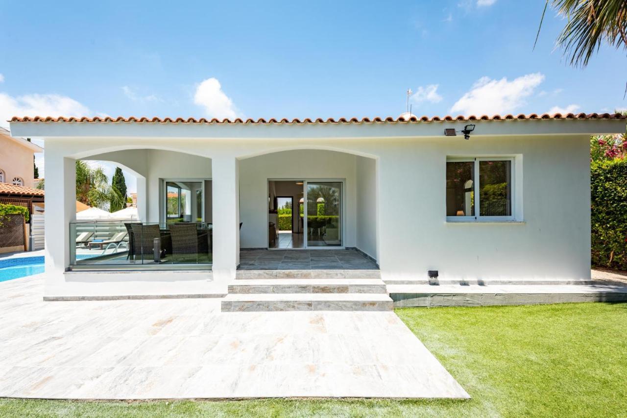 Bungalow Mikaella By Ezoria Villas Coral Bay Buitenkant foto